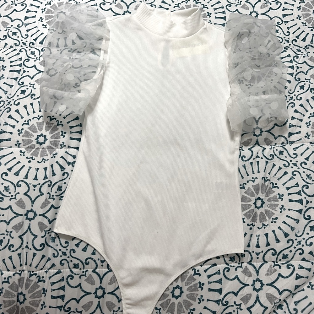 Pant Store bodysuit!!